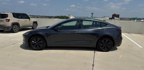 Tesla Model 3 2025