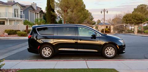 Chrysler Voyager 2023