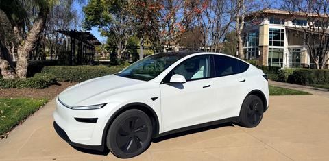 Tesla Model Y 2026