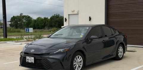 Toyota Camry Hybrid 2026