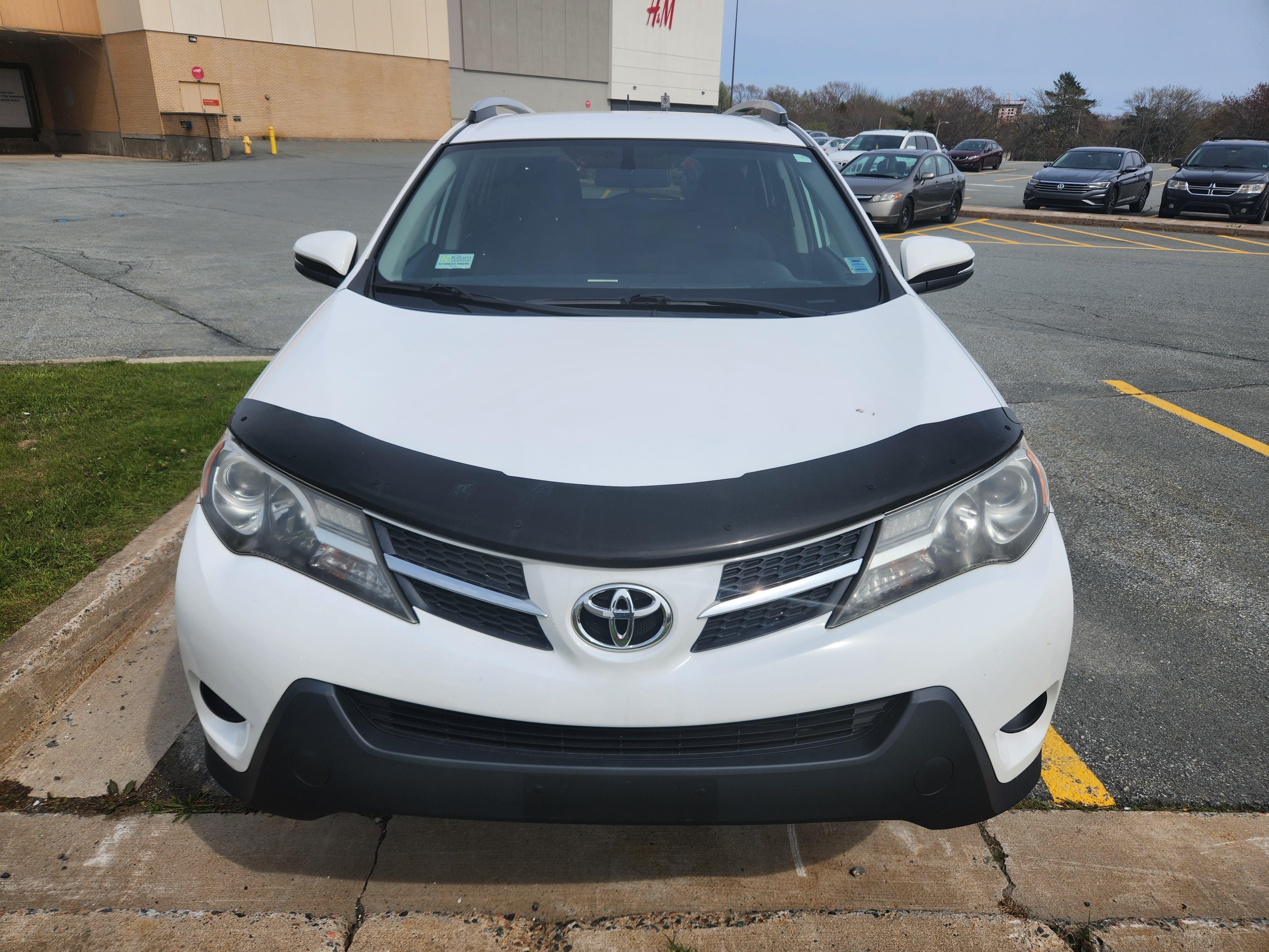 Toyota RAV4 2015 à 