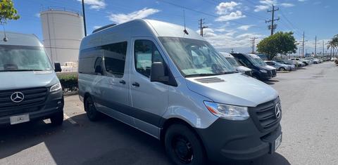 Mercedes-Benz Sprinter 2025