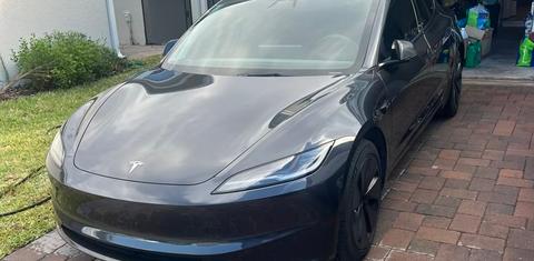 Tesla Model 3 2025