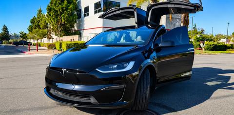 Tesla Model X 2024