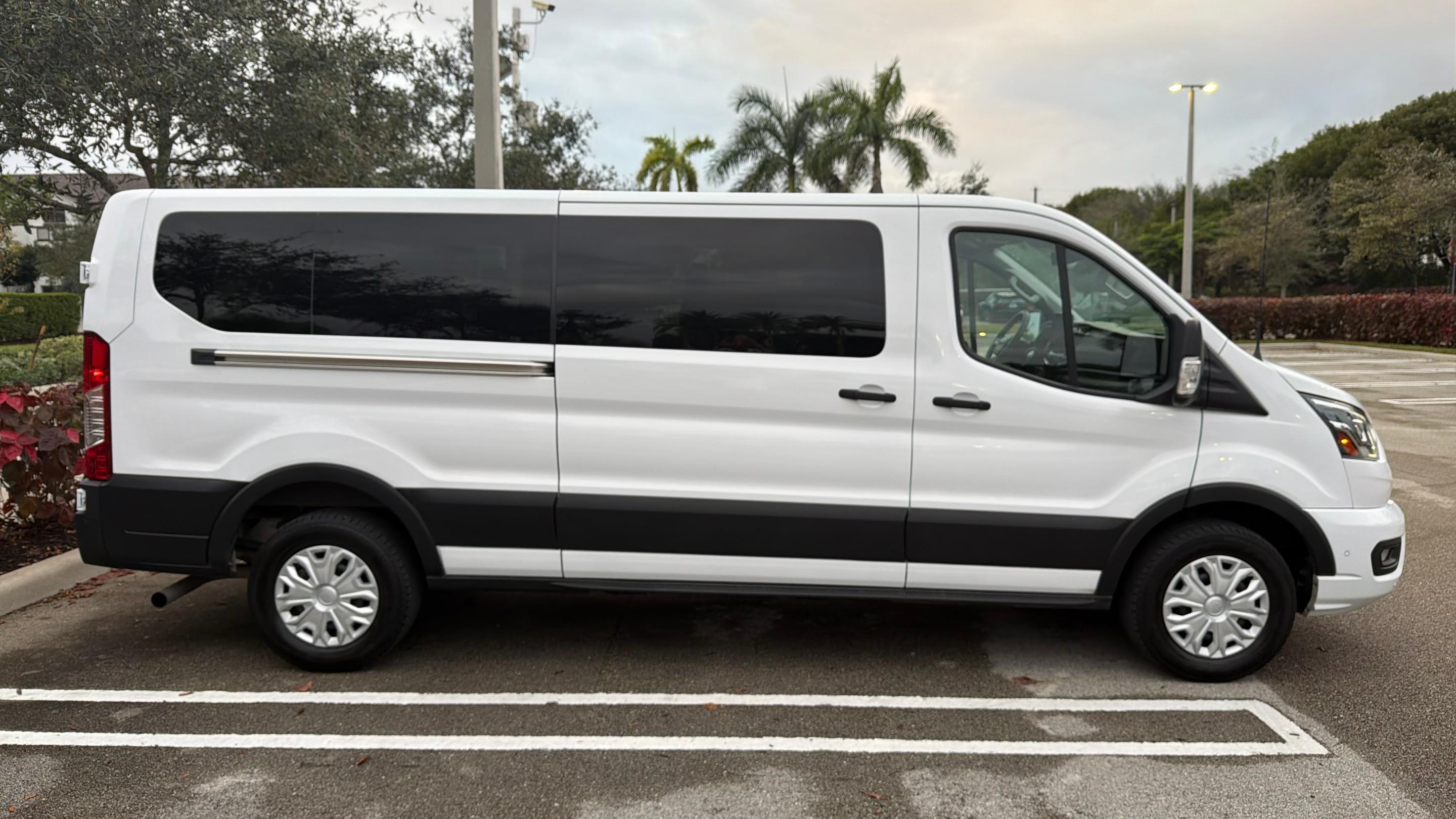 Ford Transit 2023 in Doral, FL