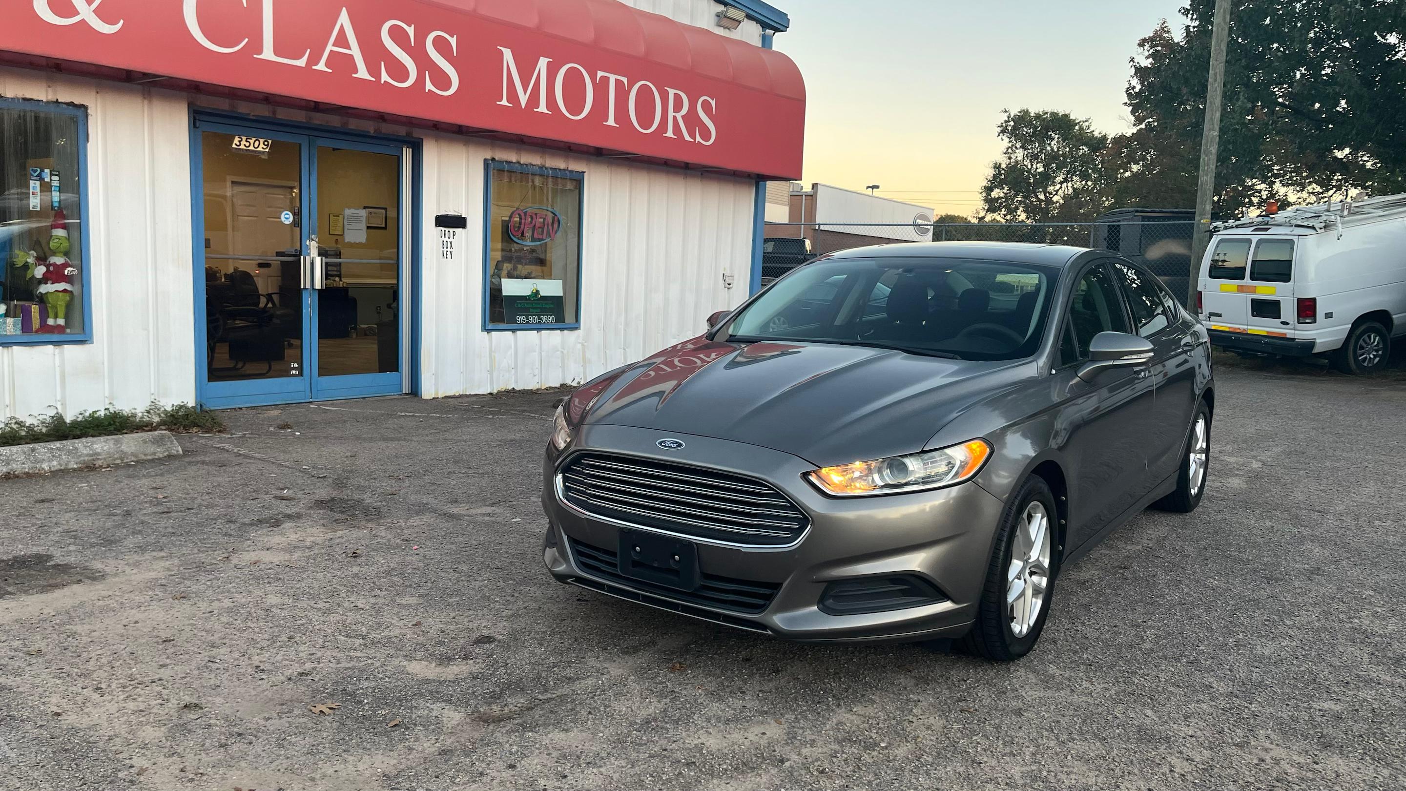 Ford Fusion 2013 in 