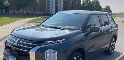 Mitsubishi Outlander 2025