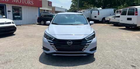Nissan Versa 2025