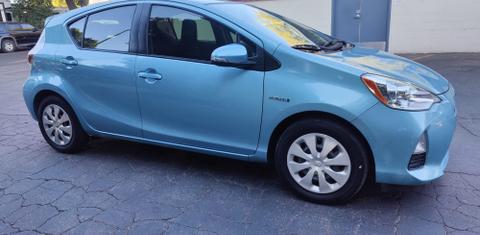 Toyota Prius c 2014