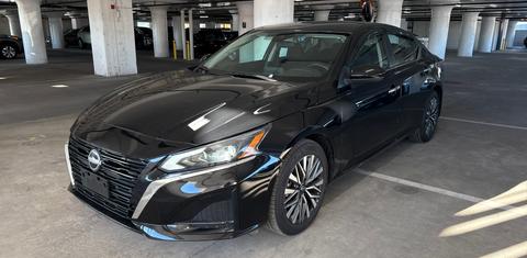 Nissan Altima 2025
