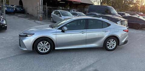 Toyota Camry Hybrid 2025