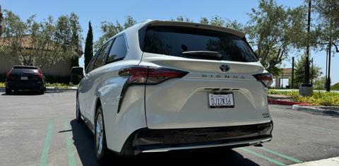 Toyota Sienna 2024