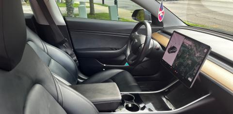 Tesla Model 3 2018