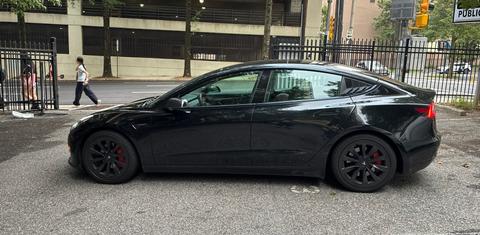 Tesla Model 3 2023