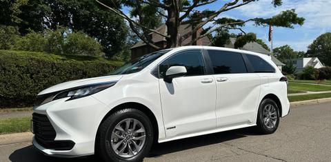 Toyota Sienna 2021