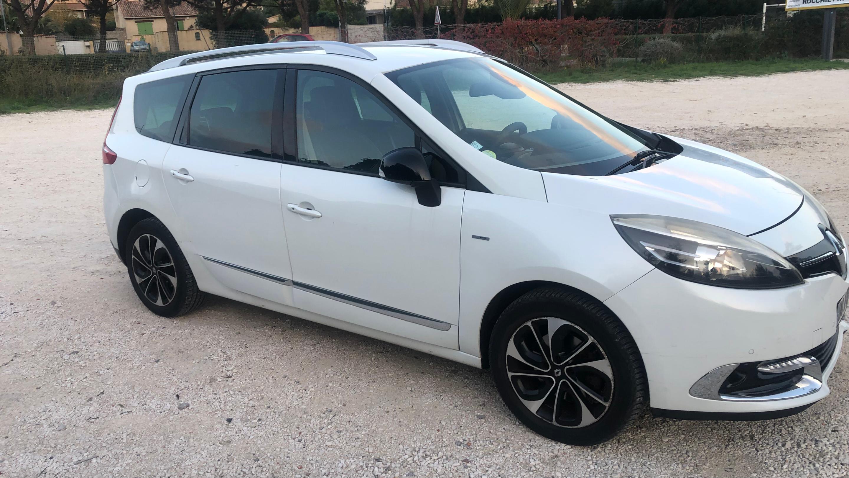 Renault GRAND SCENIC III 2015 à Hyères