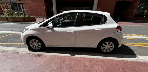 Peugeot 208 2019