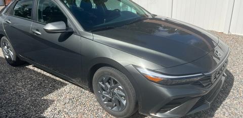 Hyundai Elantra Hybrid 2026