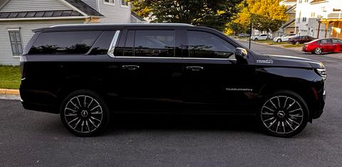 Chevrolet Suburban 2025