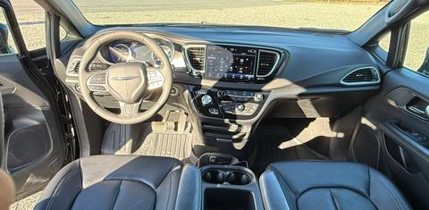 Chrysler Pacifica 2025