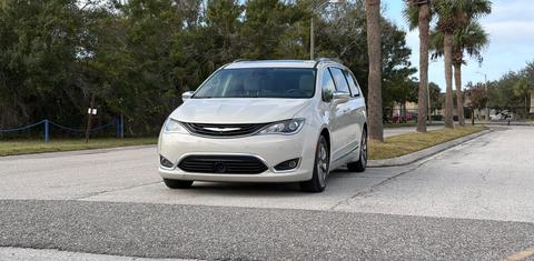 Chrysler Pacifica 2017