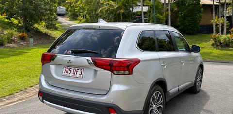 Mitsubishi OUTLANDER 2017