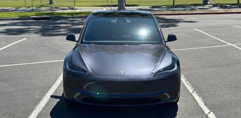 Tesla Model 3 2024