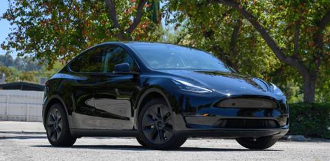 Tesla Model Y 2024