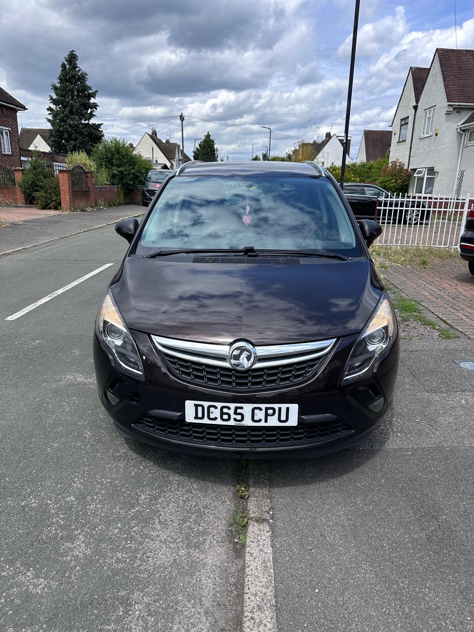 Vauxhall Zafira Tourer 2015 in Slough