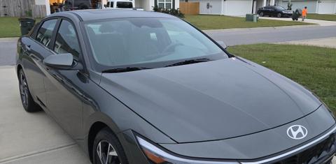 Hyundai Elantra 2024