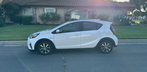 Toyota Prius c 2018