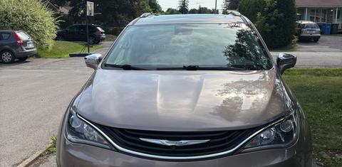 Chrysler Pacifica 2017