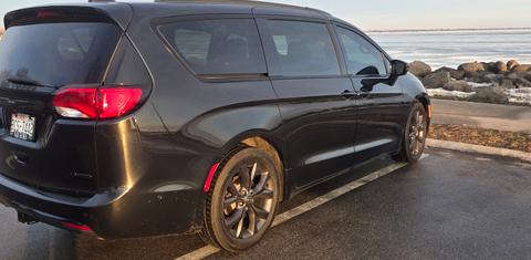 Chrysler Pacifica 2019