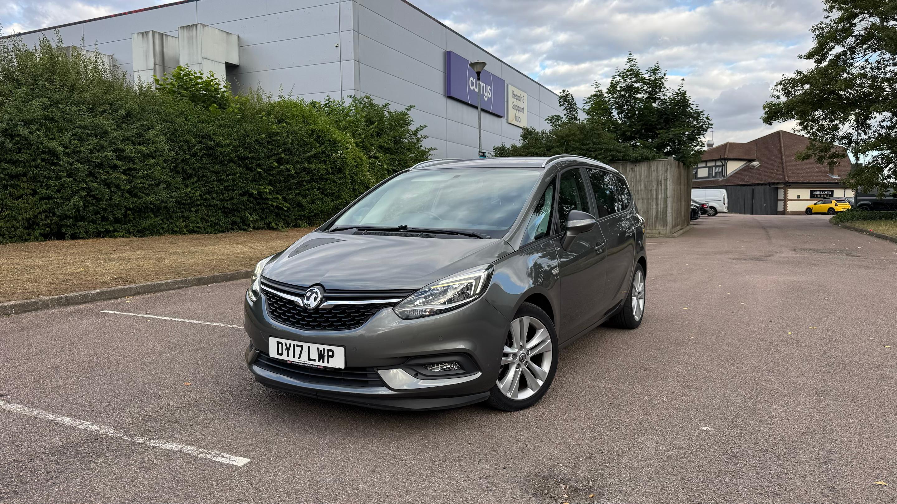 Vauxhall Zafira Tourer 2017 in Stevenage