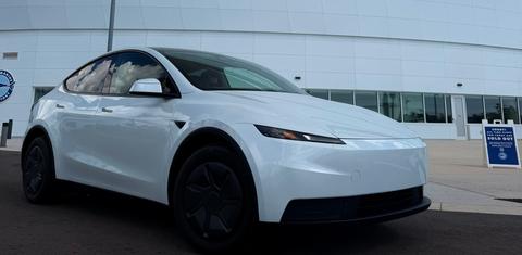 Tesla Model Y 2026
