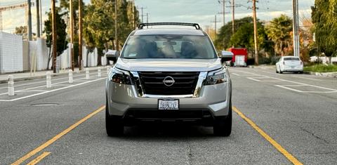 Nissan Pathfinder 2024