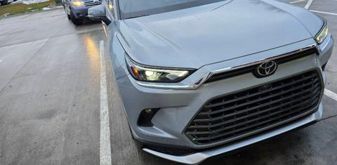 Toyota Grand Highlander 2026