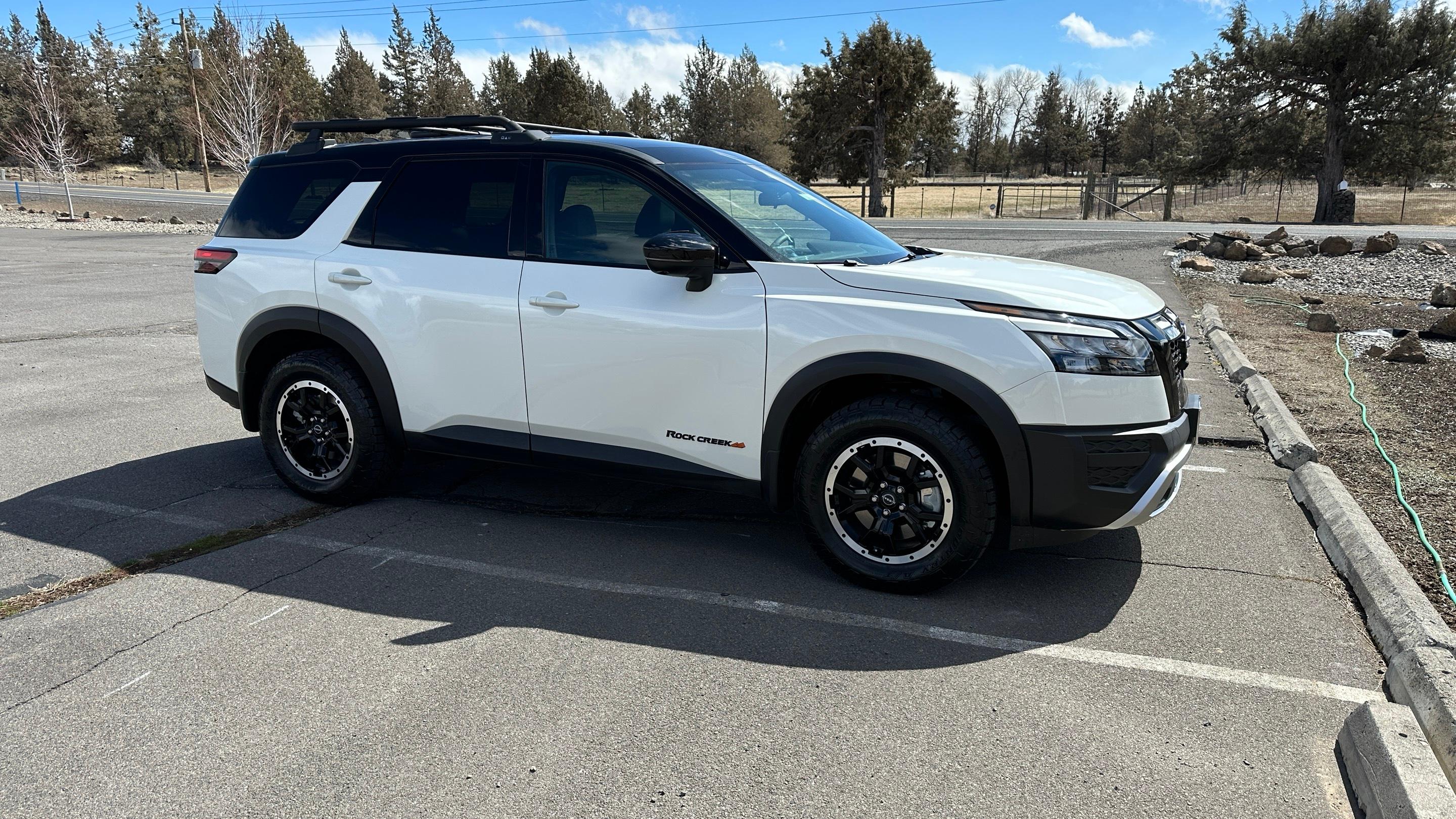 Nissan Pathfinder 2023 in Redmond, OR
