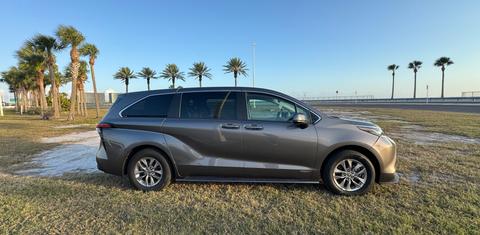 Toyota Sienna 2021