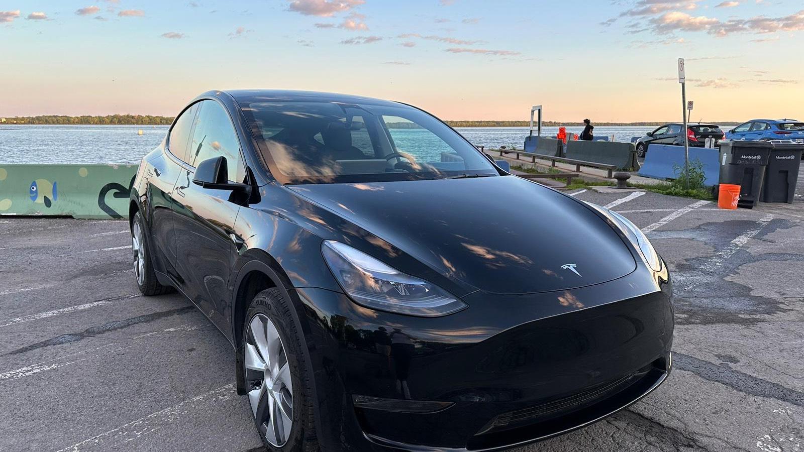 Tesla Model Y 2023 à Montréal, QC