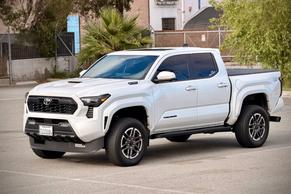 Toyota Tacoma 2024 in Los Angeles