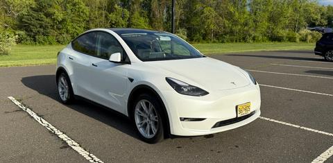 Tesla Model Y 2023