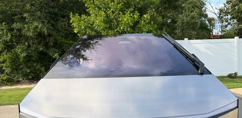 Tesla Cybertruck 2026