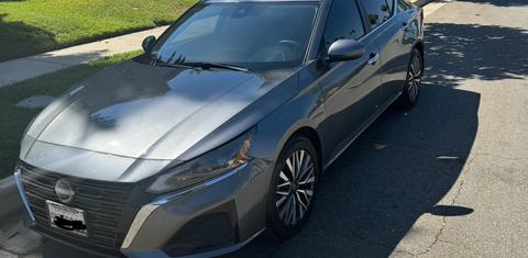 Nissan Altima 2023