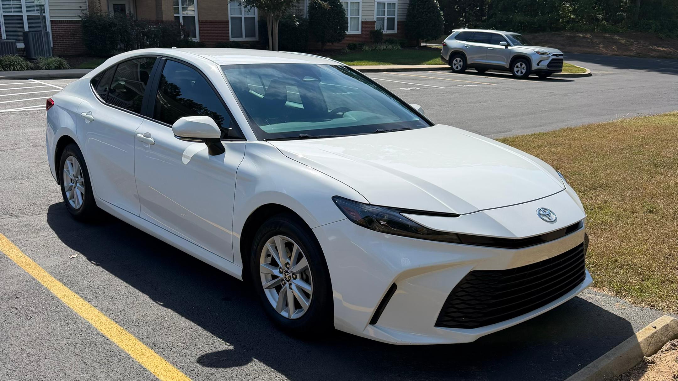 Toyota Camry Hybrid 2025 in Charlotte, NC