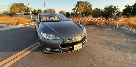 Tesla Model S 2013