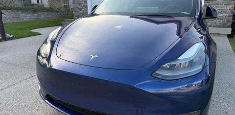 Tesla Model Y 2024