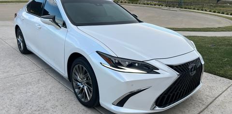 Lexus ES 2022