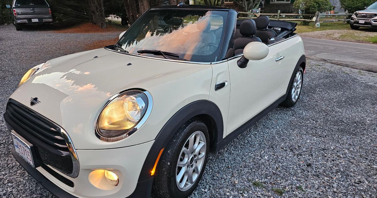 MINI Convertible 2019 rental in Nantucket, MA by Danilo | Turo