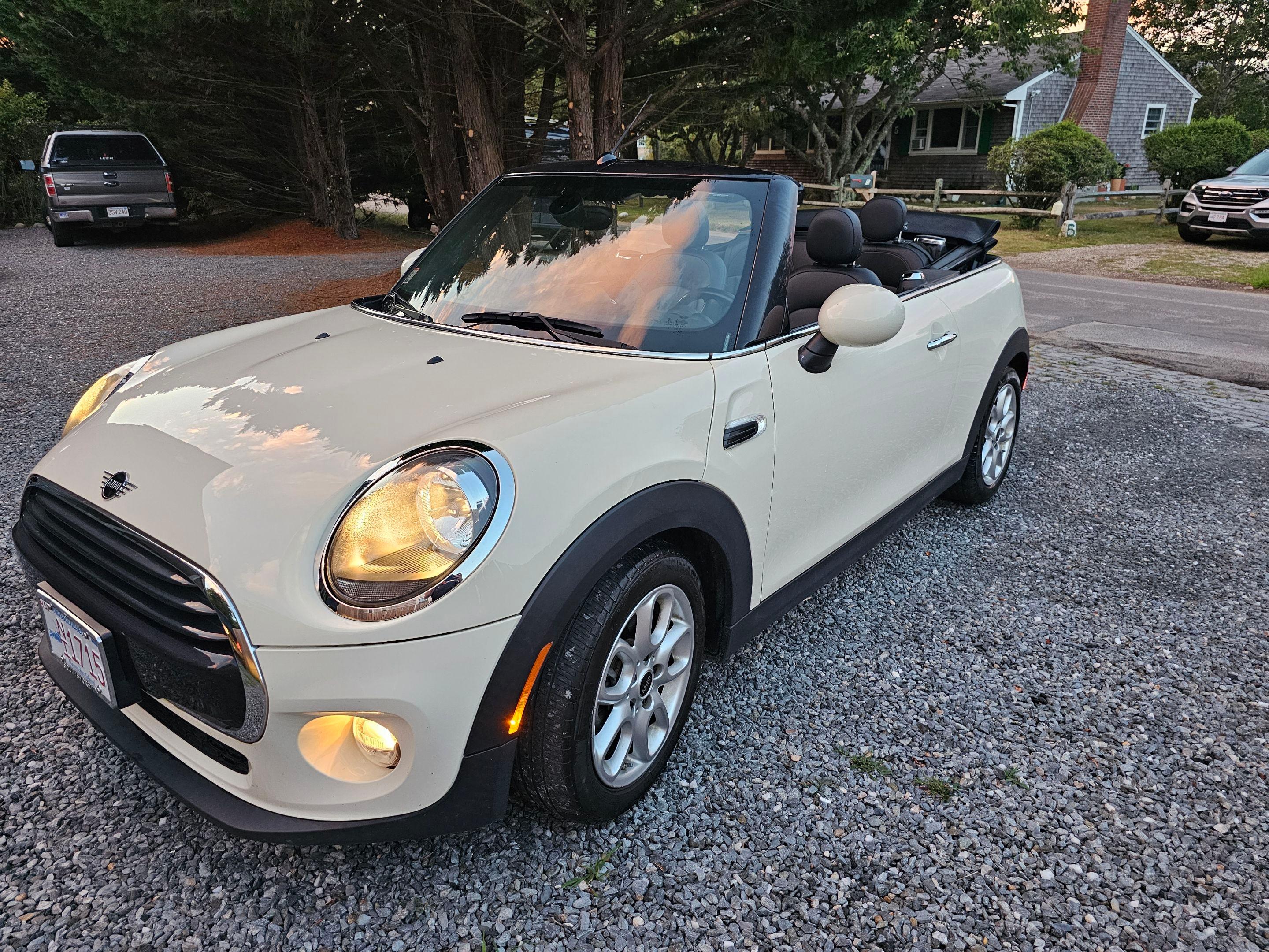 MINI Convertible 2019 in Nantucket, MA